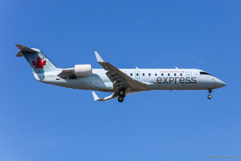 Mitsubishi CRJ-100er самолет