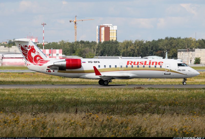 Бомбардье CRJ-100/200