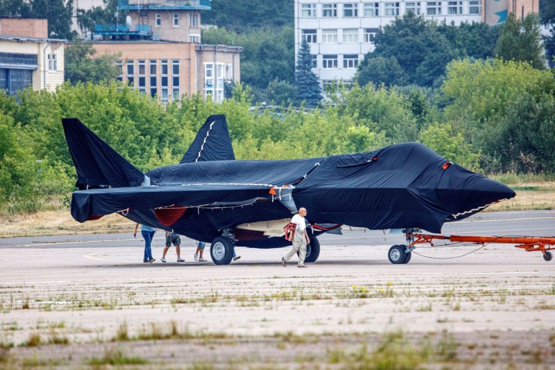 Су 75 самолет Макс 2021