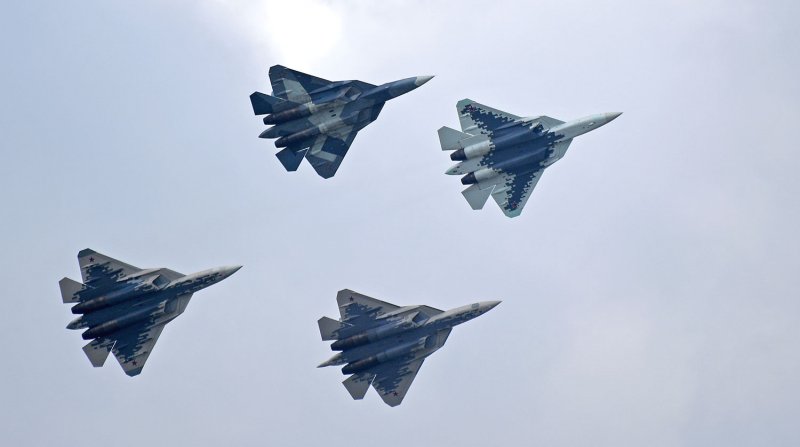 Ф22 Раптор против Су 57 характеристики
