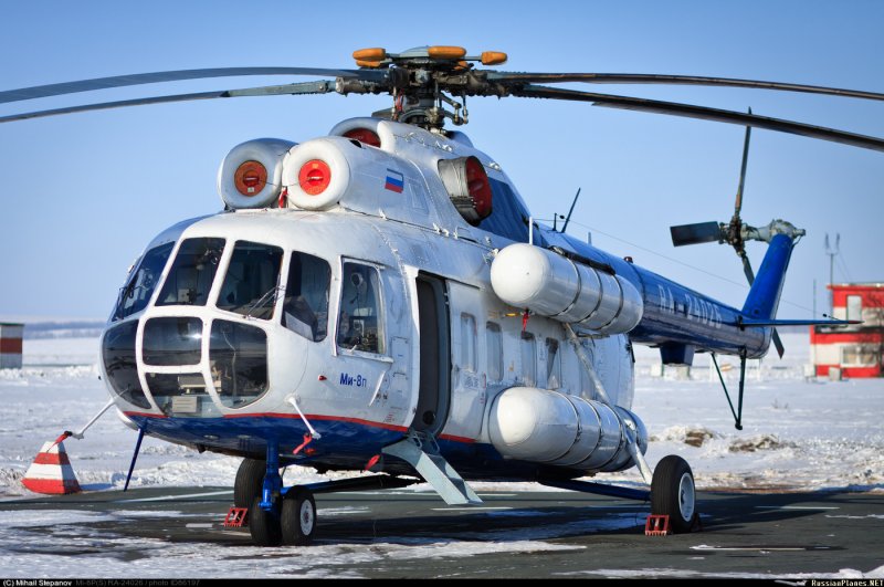 Ми-8 вертолёт