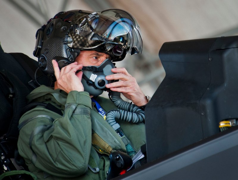 F35 Pilot Helmet