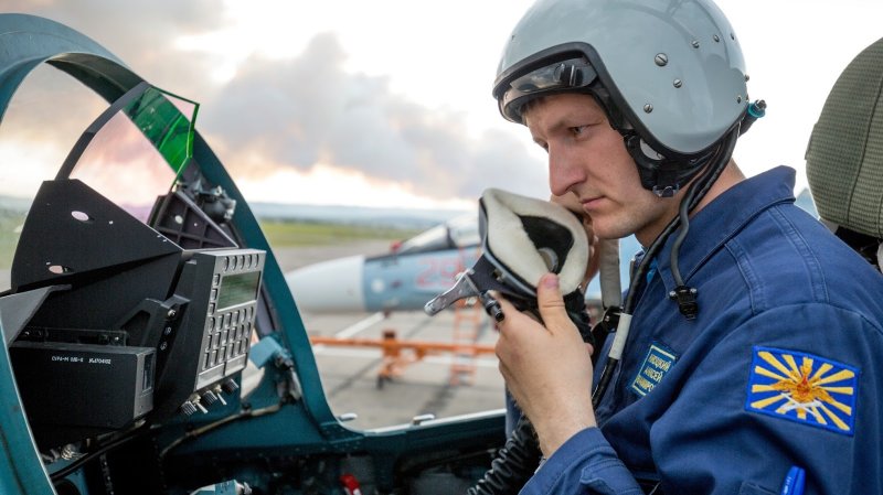 ИЛС Thales HUD 3022