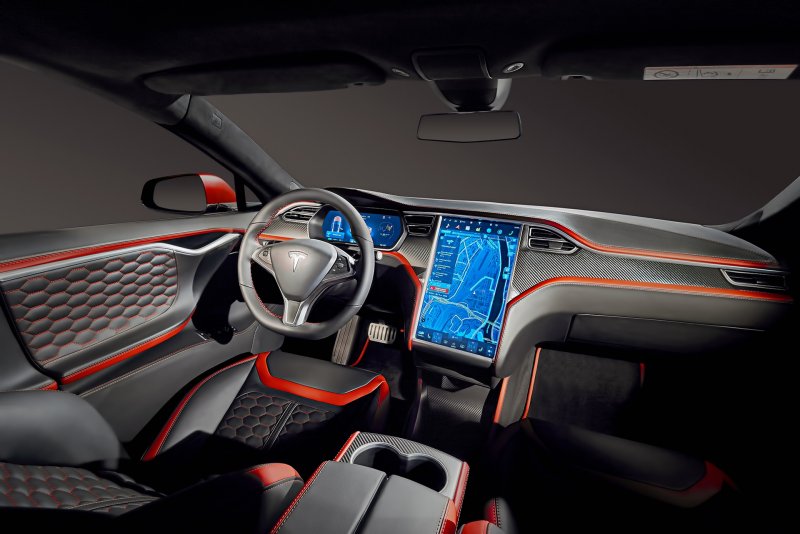 Tesla model s салон