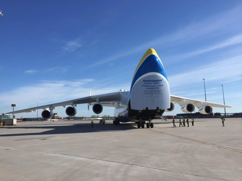 АН-225 Мрия