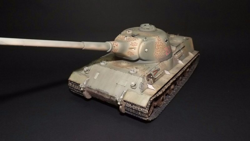 Lowe Tank 2011