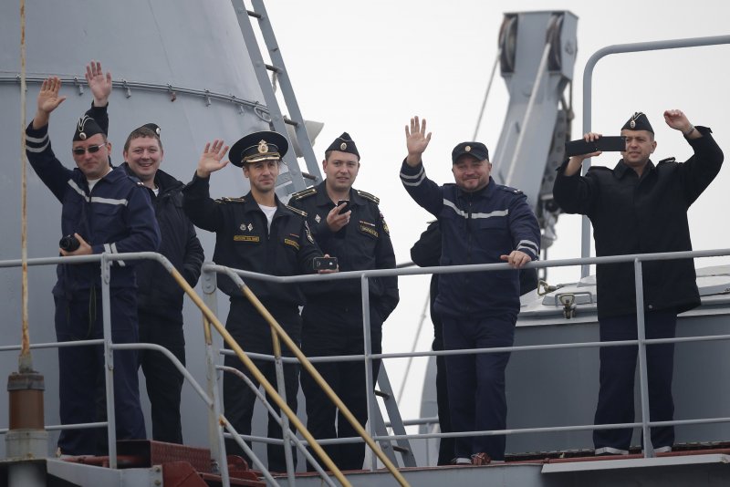 Российские моряки на корабле