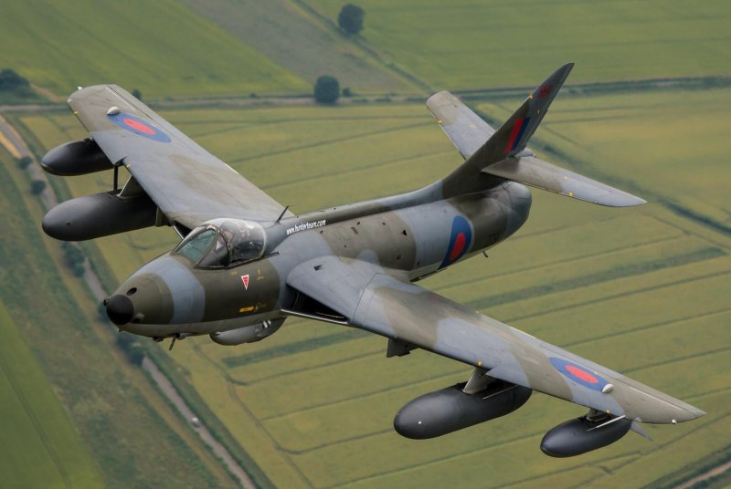 Самолет Hawker Hunter f1, f4, f6