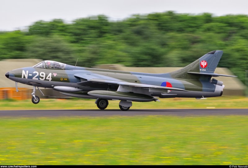 Самолет Hawker Hunter
