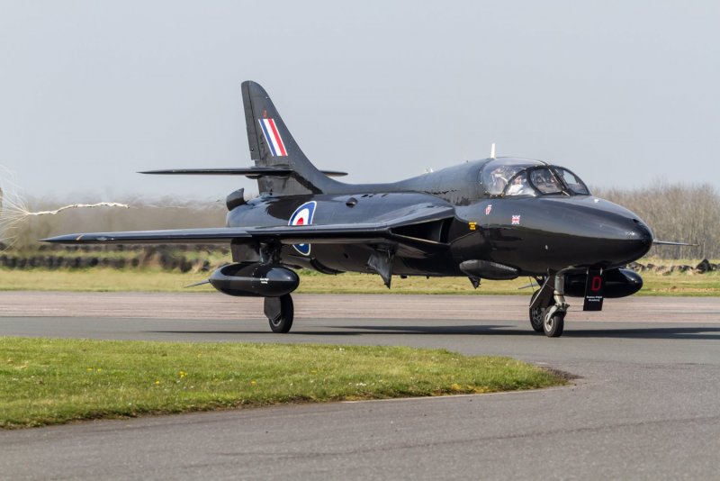 Сборная модель Revell Hawker Hunter FGA. 9 (63908) 1:72