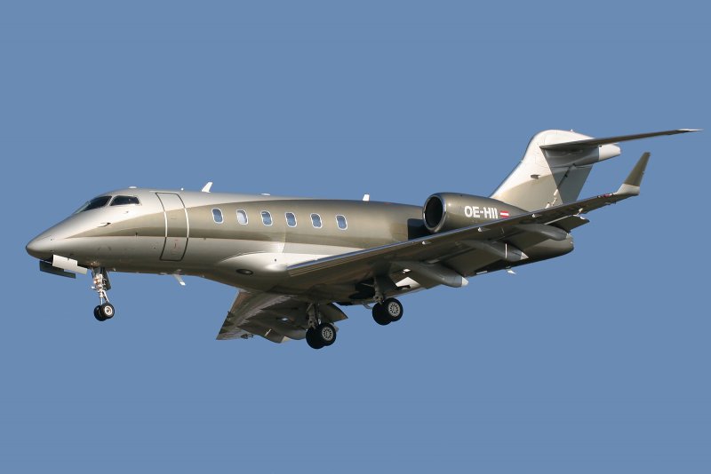 Самолет бомбардир-300