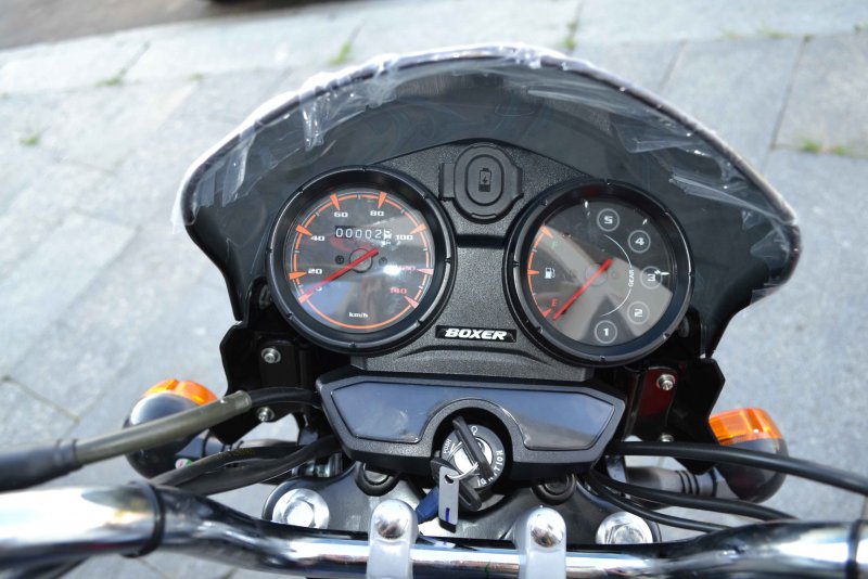 Bajaj Boxer 150 приборная панель