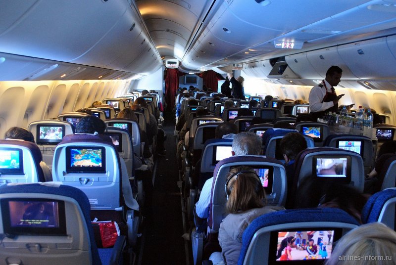 Самолёт Boeing 767 салон