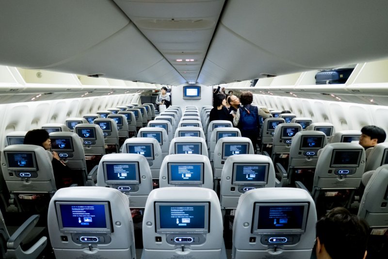 Boeing 767-300 салон