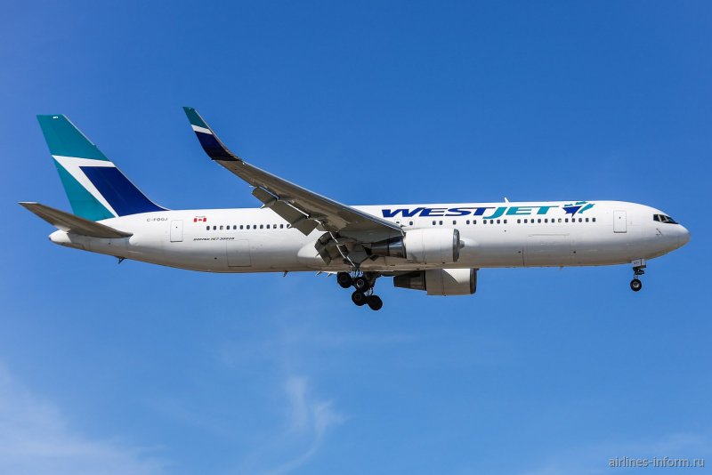 Самолёт Boeing 767 салон