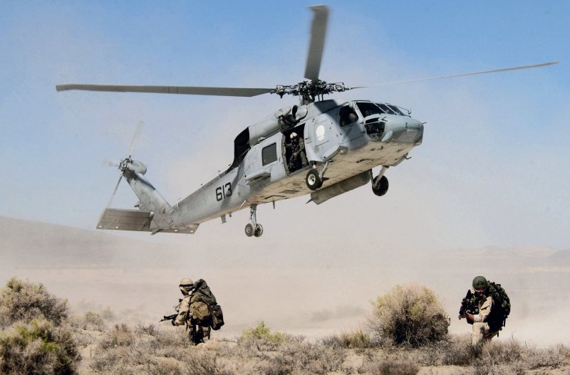 Uh-60 «Блэк Хок»(черный ястреб)