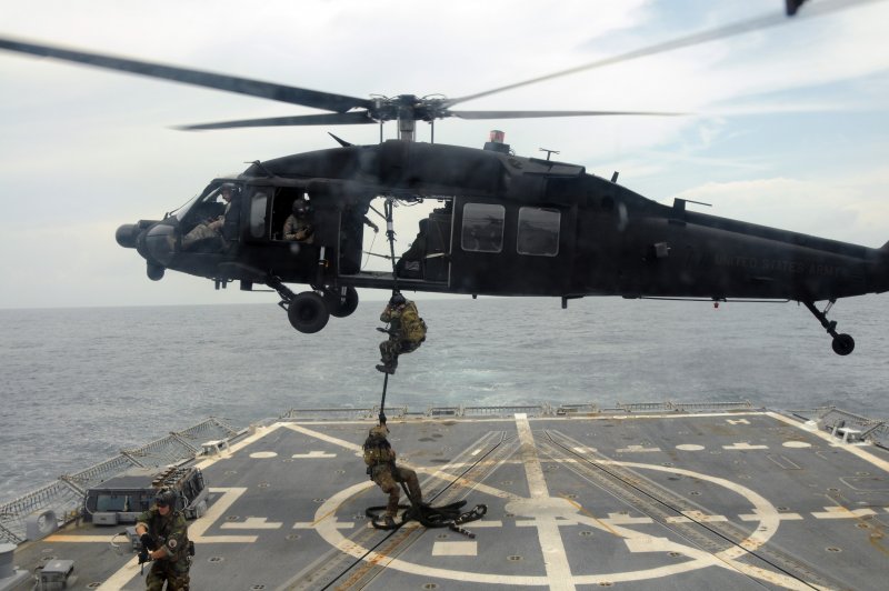 Uh-60a «Блэк Хоук»