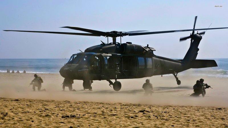 Вертолет uh 60 черный ястреб