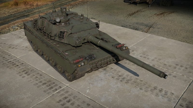 Французский танк AMX 40 сбоку