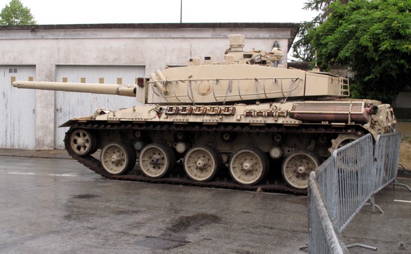 AMX 32