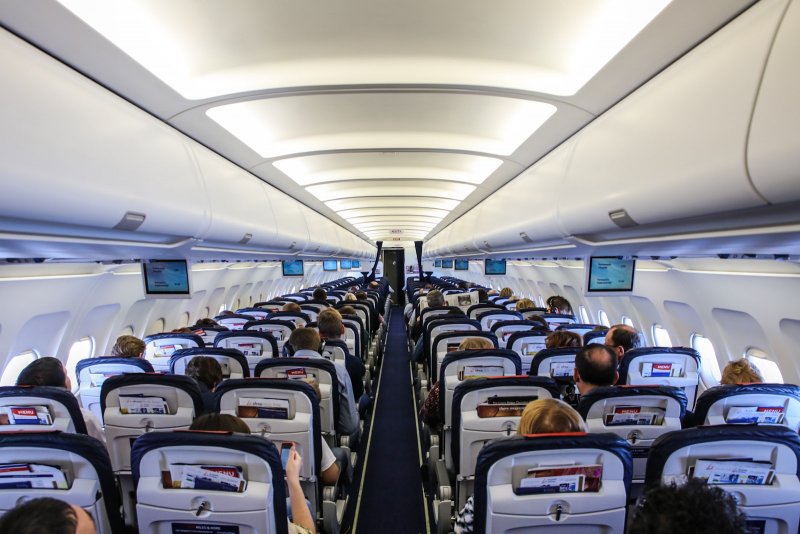 Салон самолёта Аэробус 320