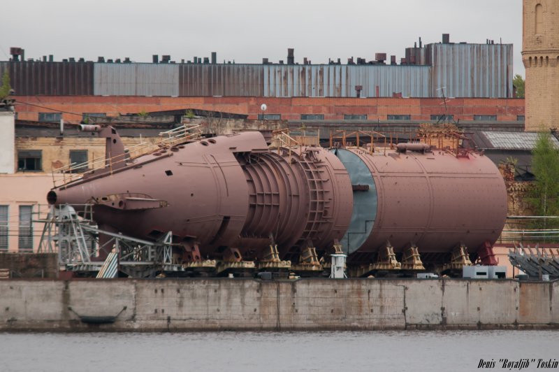 ДПЛ Б-585 «Санкт-Петербург»