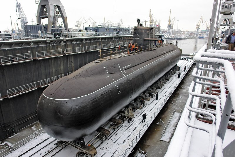Подводная лодка Кронштадт проекта 677