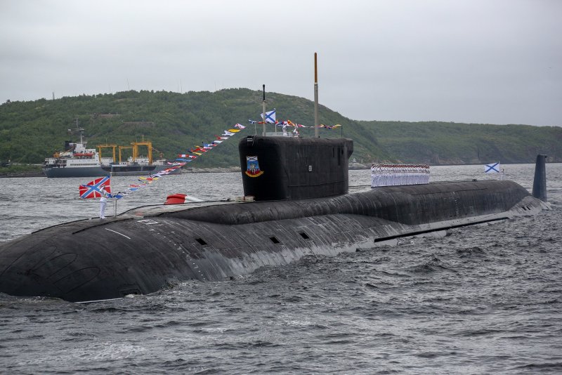 Атомный подводный крейсер Юрий Долгорукий