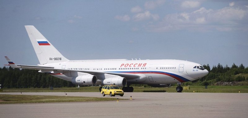 Золотой самолет Путина