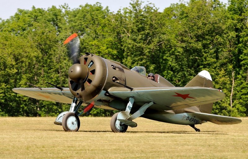 Поликарпов i16