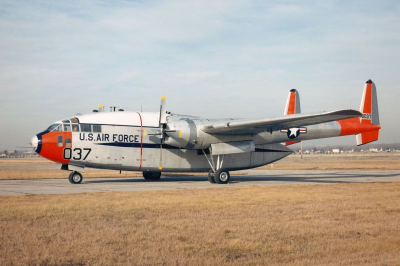 Самолет c-119 Flying Boxcar