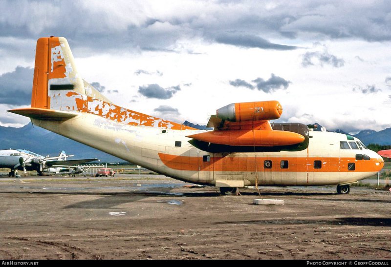 Самолет c-123 provider