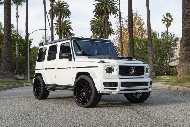 Mercedes Benz g63 Brabus белый