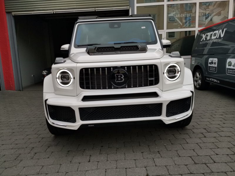 Mercedes Benz AMG g63 Brabus белый