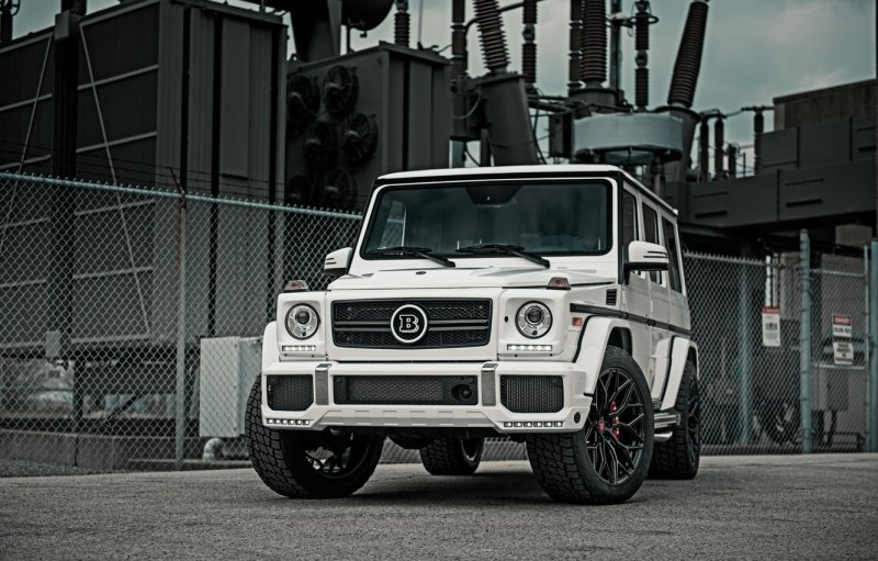 Mercedes Гелендваген Брабус белый