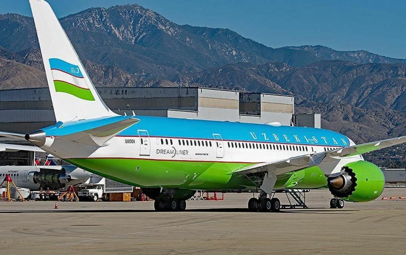 Дримлайнер 787 Uzbekistan