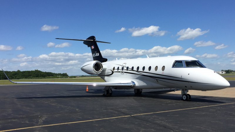 Самолёт Gulfstream g280