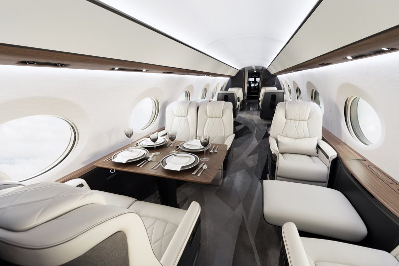 Самолет Gulfstream g700