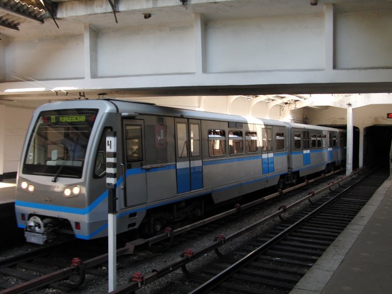 81-717 На Бутовской линии