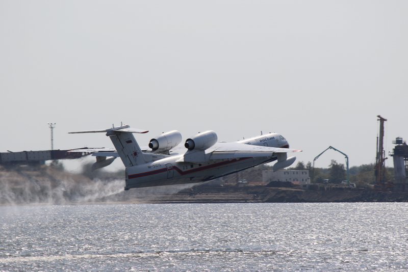 Самолет-амфибия бе-200