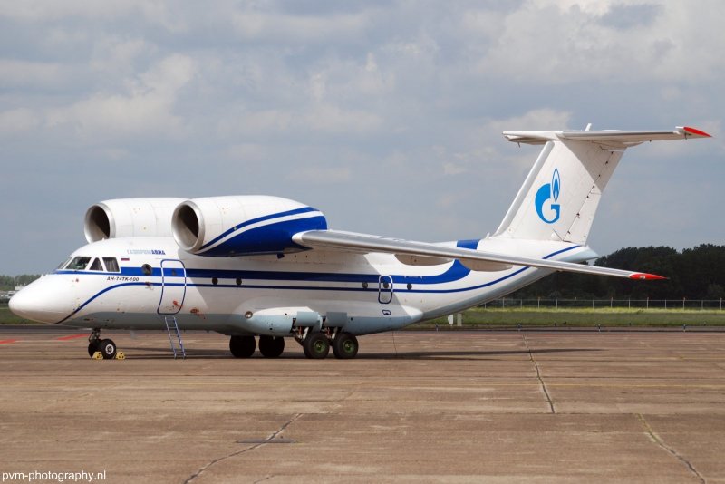 АН 74 Газпромавиа