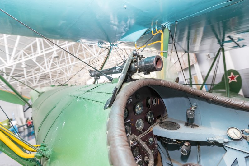 Кабина самолета р-5