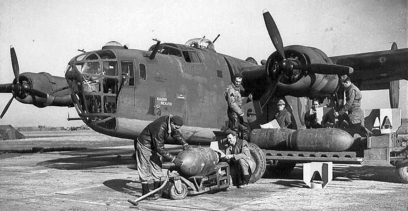 "Консолидэйтед" b-24 "Либерейтор"