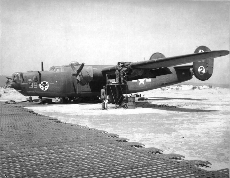 B24 Liberator нос