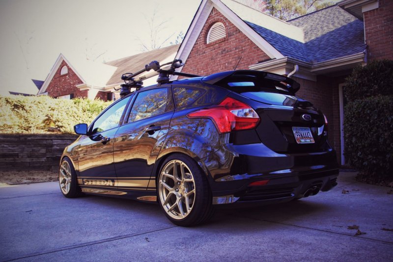 Ford Focus 3 универсал r19