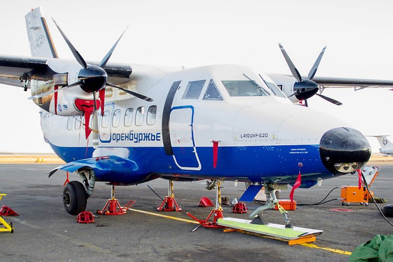 Самолет l-410uvp-e