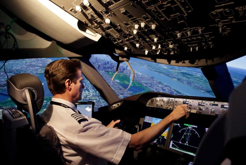 Pilot - Bombardier / Бомбардье