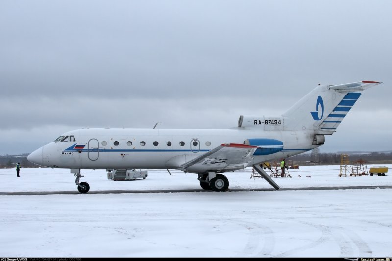 Як 40 крыло