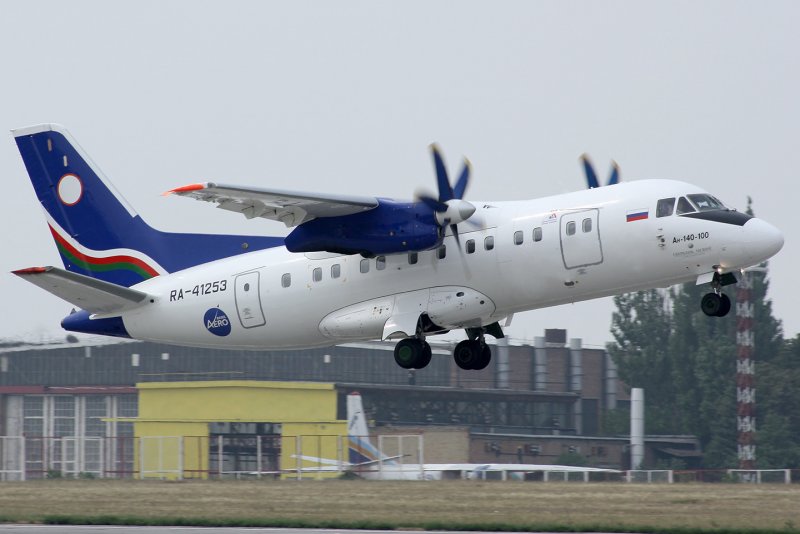 Самолет AIRBALTIC а220