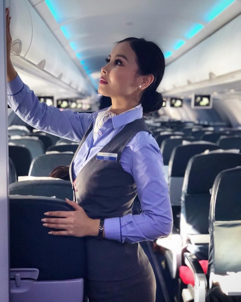 Air Astana стюардессы